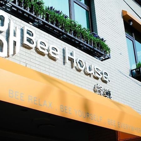 Bee House By Cosmos Creation - Taipei Main Station Hotel Eksteriør billede